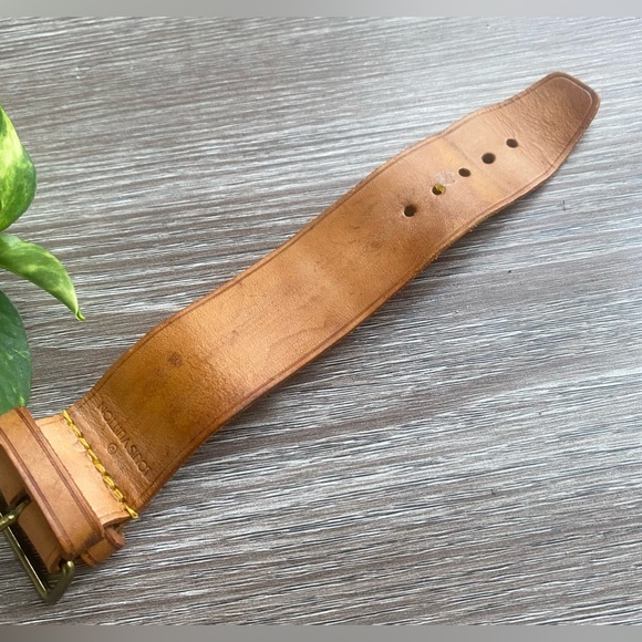 Louis Vuitton Poignet bracelet or bag charm | beautiful vachetta | EUC - Picture 9 of 9